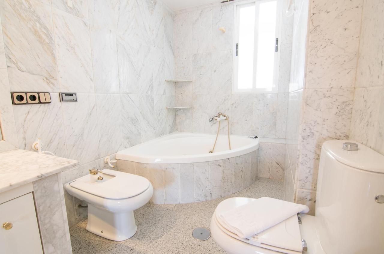 Lope De Vega Apartment กรานาดา ภายนอก รูปภาพ